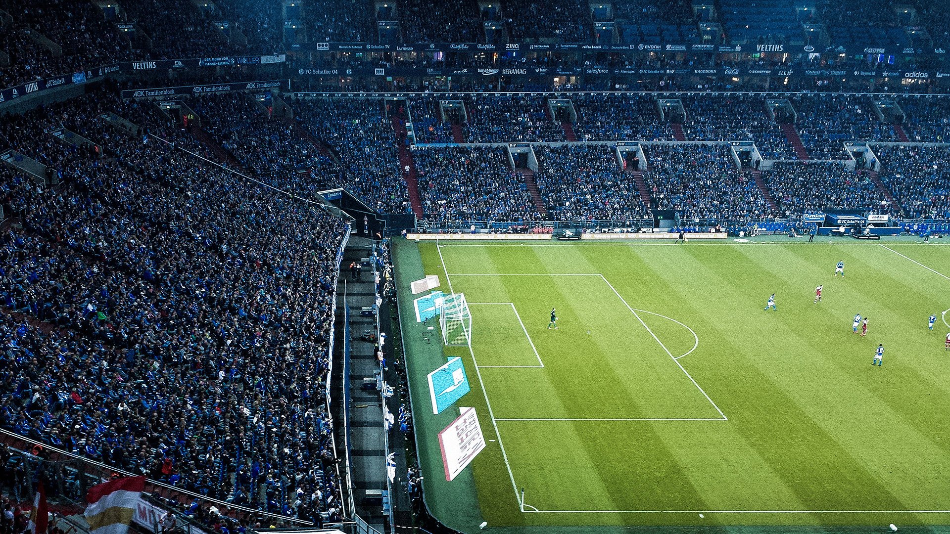 温网2024，阿尔卡拉斯卫冕成功，斯瓦泰克首夺草地大满贯