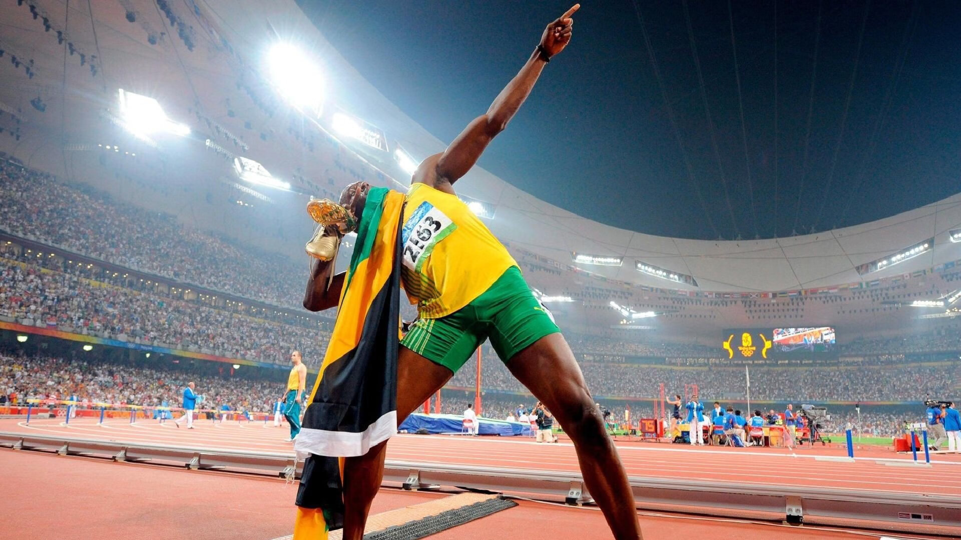 纳达尔关键破发点力挽狂澜 鏖战五盘逆转晋级温网八强