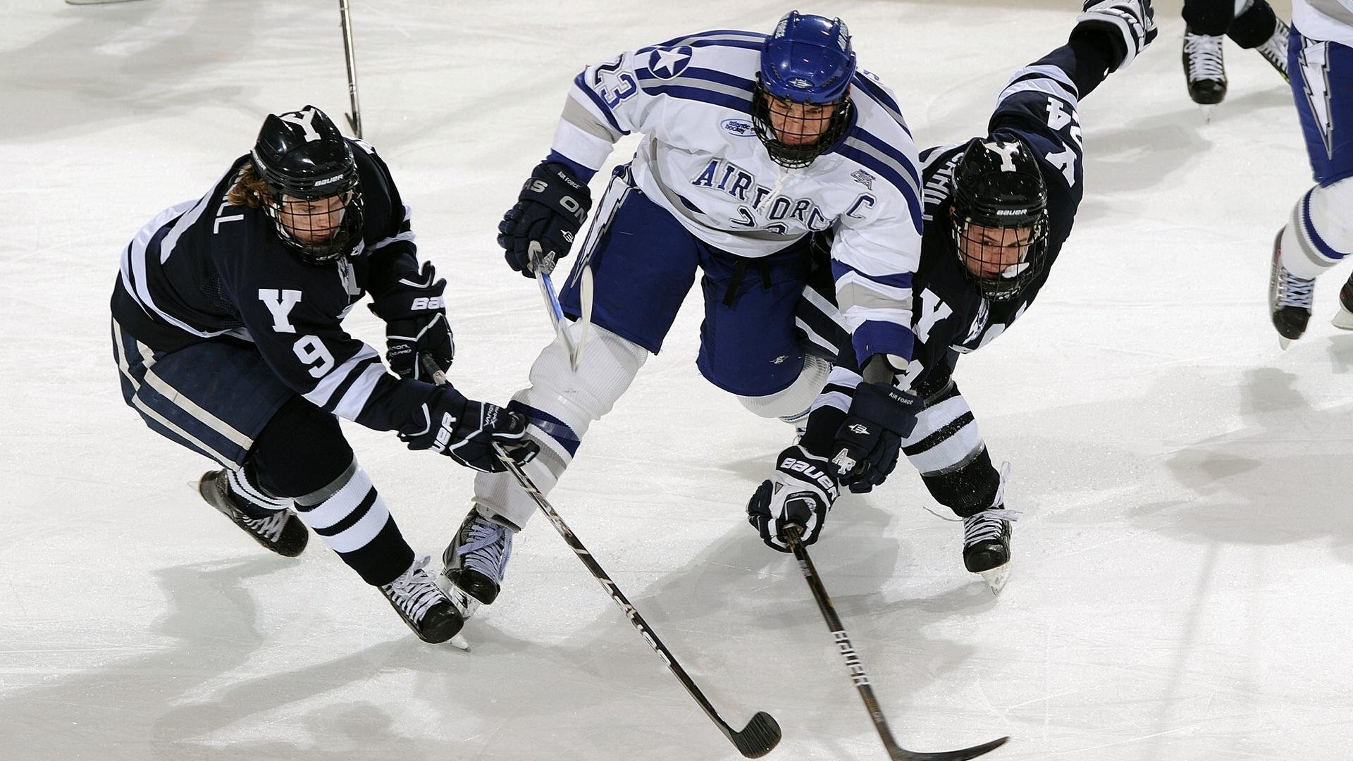 中国攀岩新星闪耀国际赛场 巴黎奥运资格赛再创佳绩